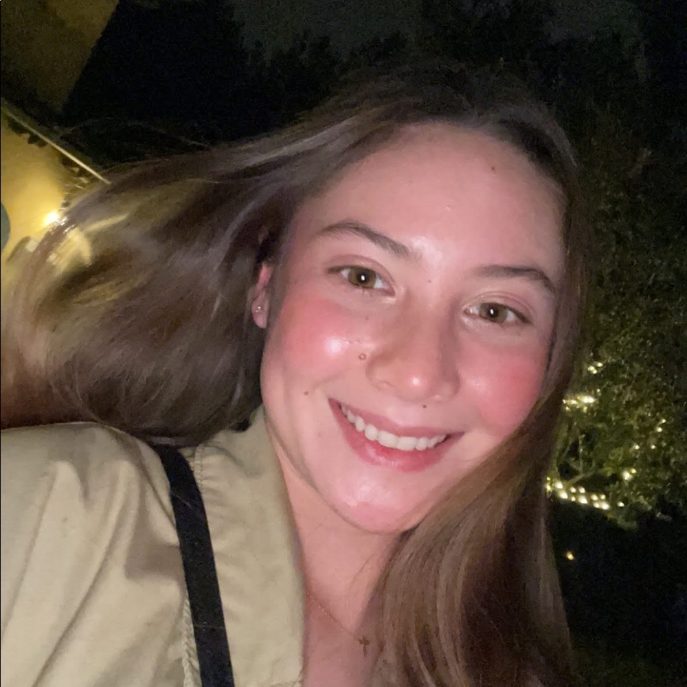 Meet your Posher, Emily